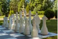 Figury plastikowe XXL do szachów ogrodowych (wysokość króla 105 cm)