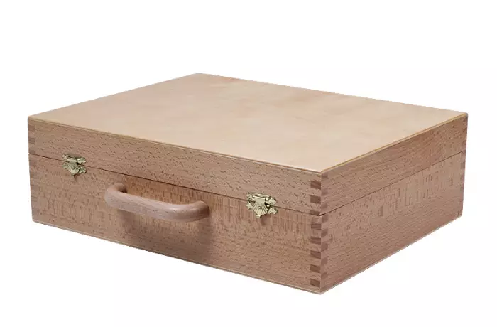 Drewniane kufry do przechowywania zegarów (dostępni wszyscy więksi producenci)