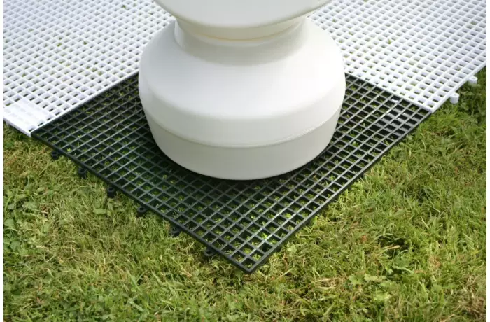 Szachownica plastikowa do szachów oraz warcabów plenerowych / ogrodowych (pole 36 cm)